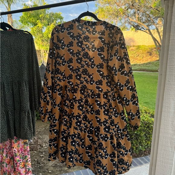 Nine West Shirt Dress Women's M
100% Polyester Button Front - Picture 2 of 3